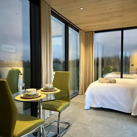 Ewe And Me Glamping 노샐러톤