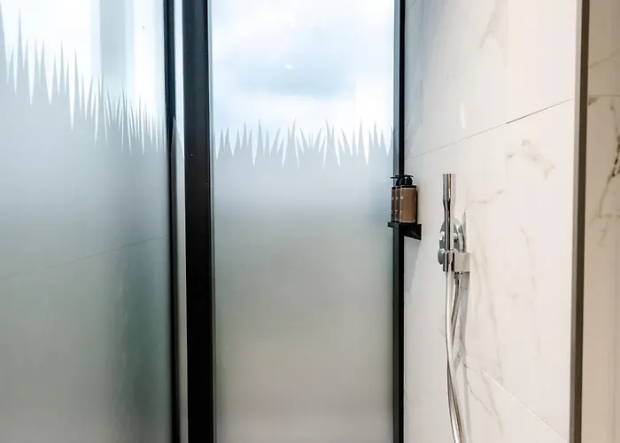 Kemping Ewe And Me Glamping *